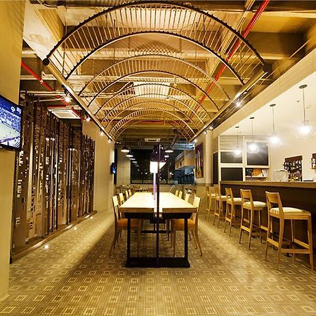 Hotel Bari บูการามังกา ภายนอก รูปภาพ