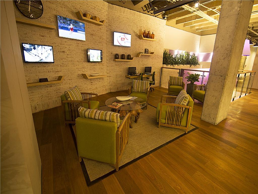 Hotel Bari บูการามังกา ภายนอก รูปภาพ
