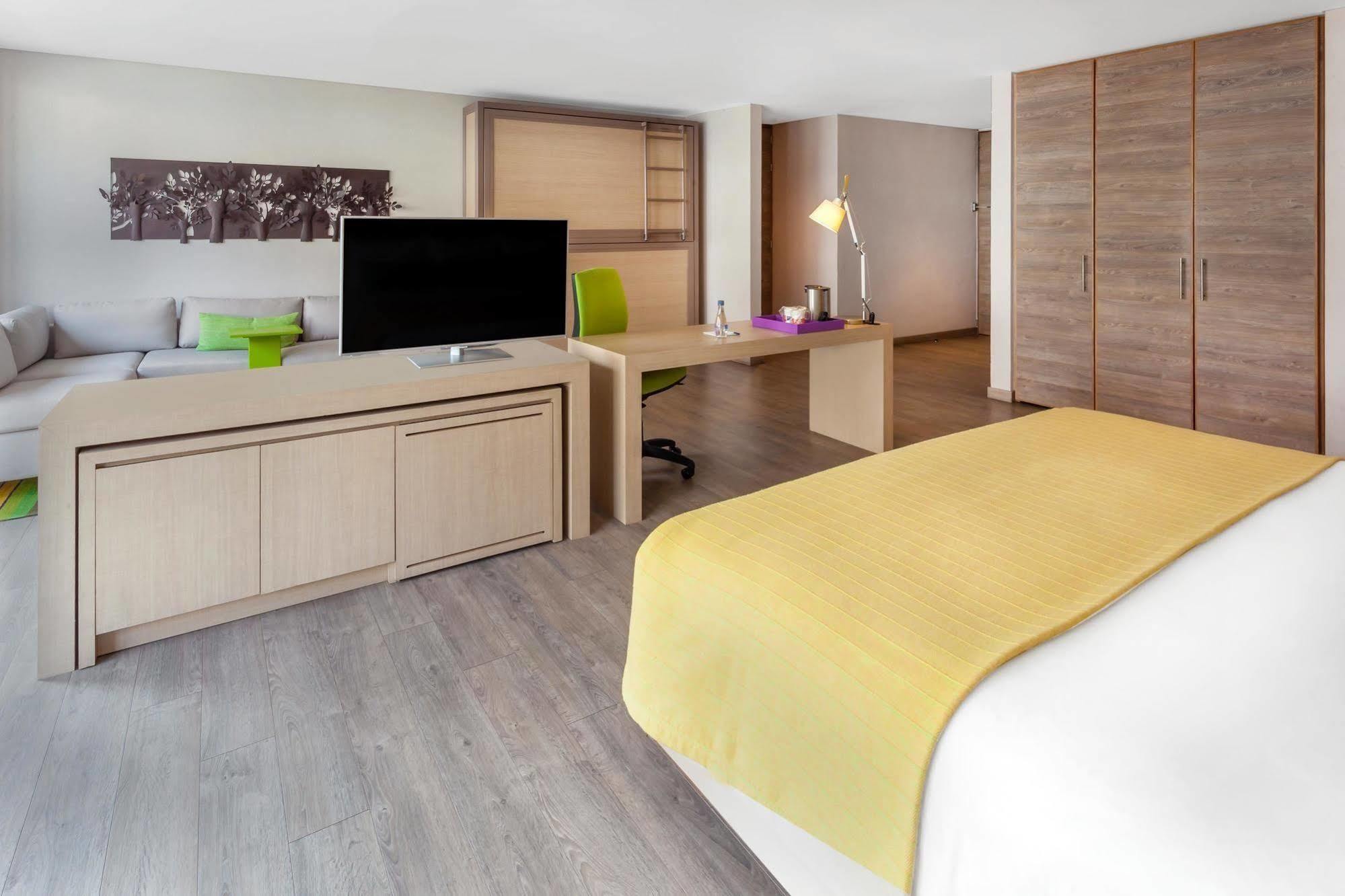Hotel Bari บูการามังกา ภายนอก รูปภาพ