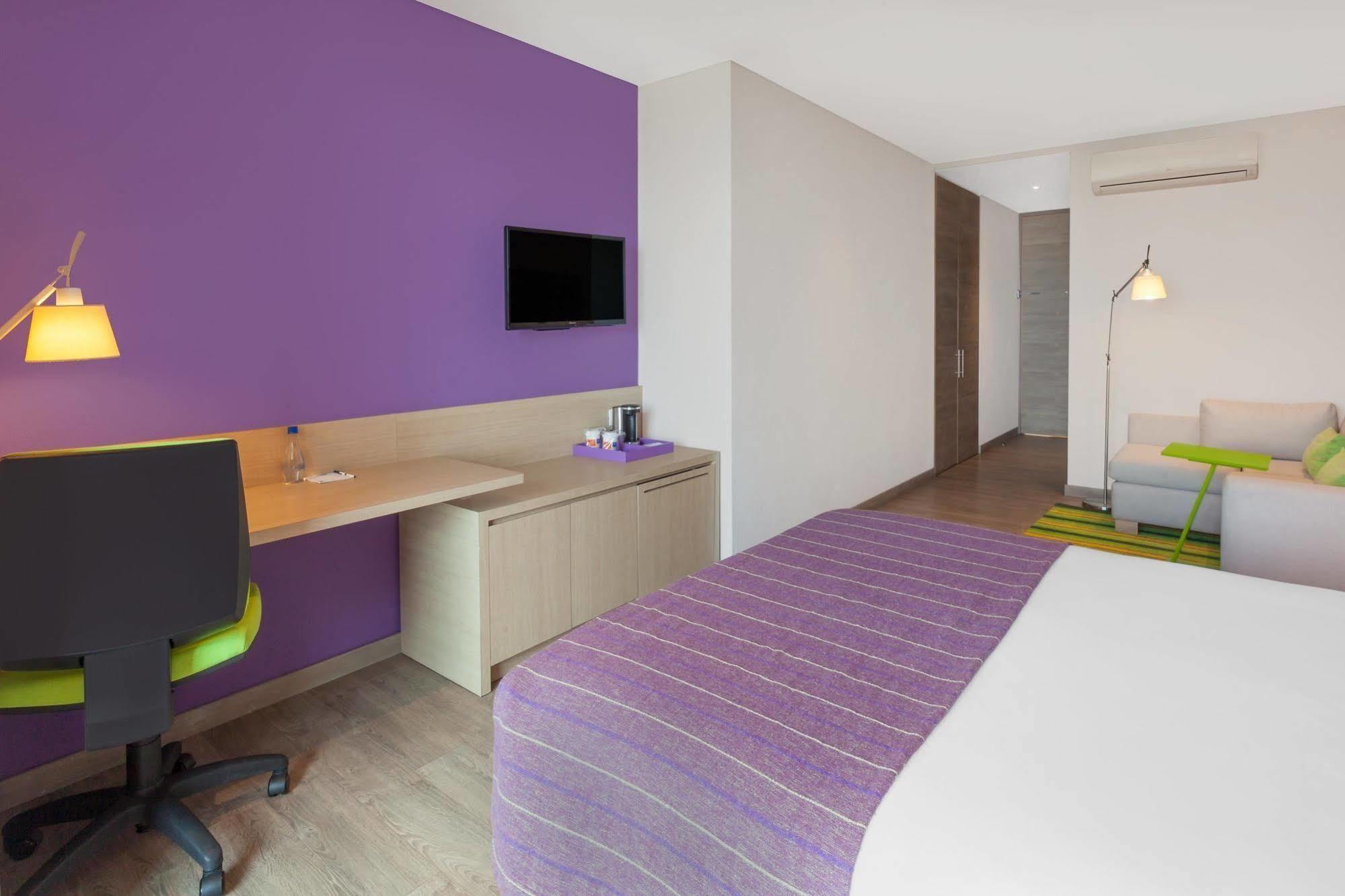 Hotel Bari บูการามังกา ภายนอก รูปภาพ