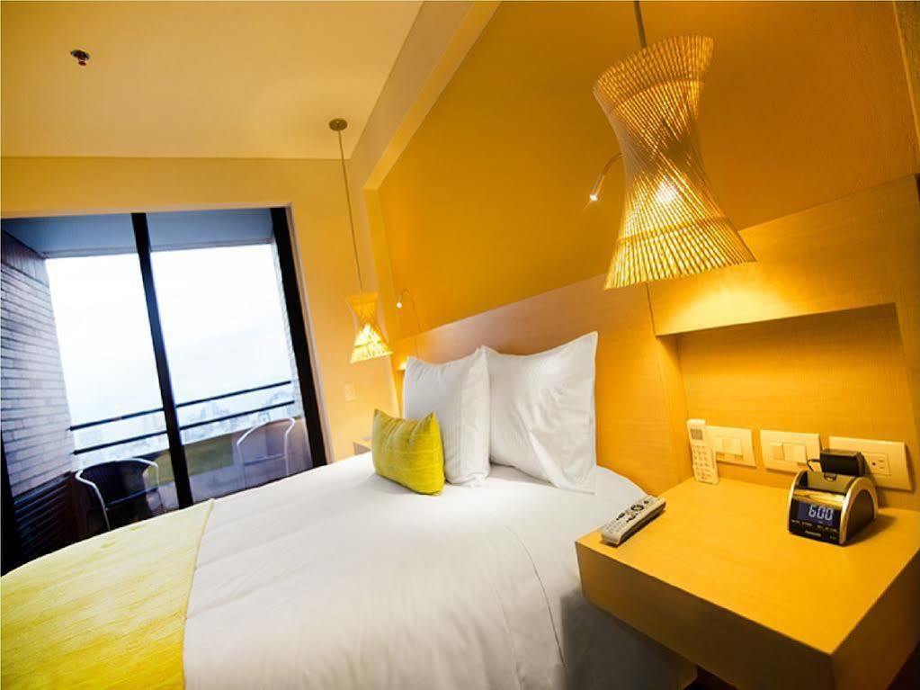Hotel Bari บูการามังกา ภายนอก รูปภาพ